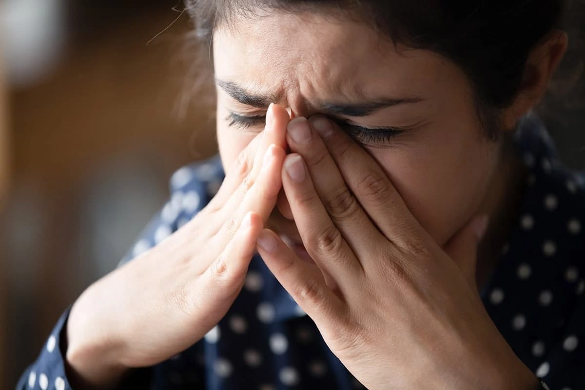 Panik Atak Nedir? Belirtileri ve Çözüm Önerileri